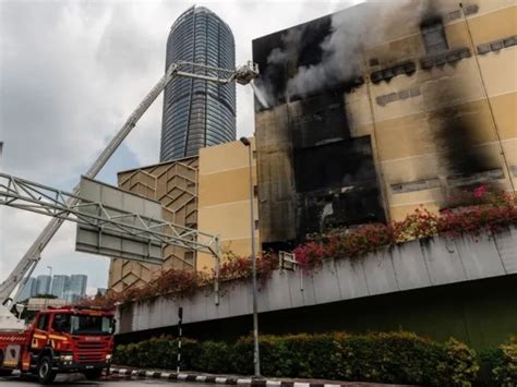Fire breaks out at Kuala Lumpur's Mid Valley Megamall, no  .
